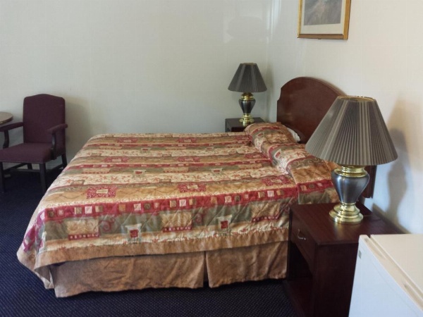 New Kansan Motel image 13