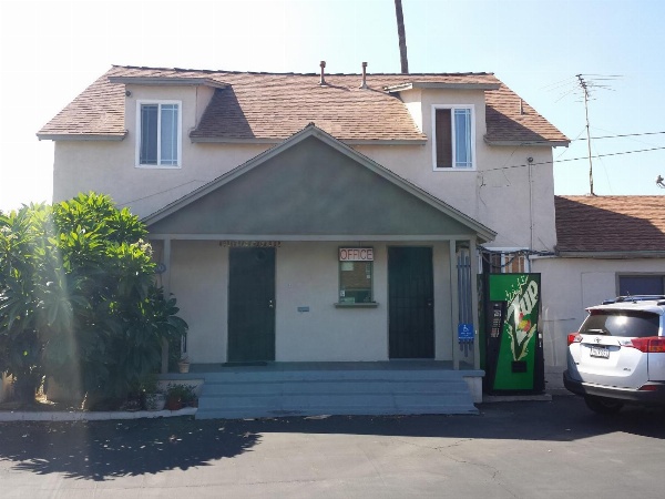 New Kansan Motel Main image